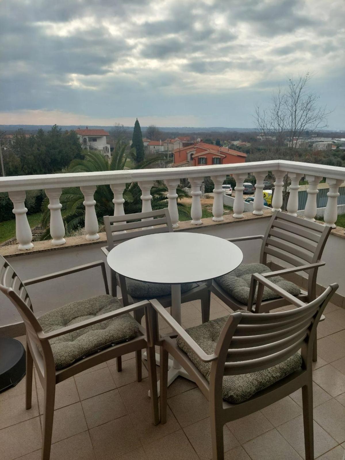 Apartman Andela Labinci Экстерьер фото