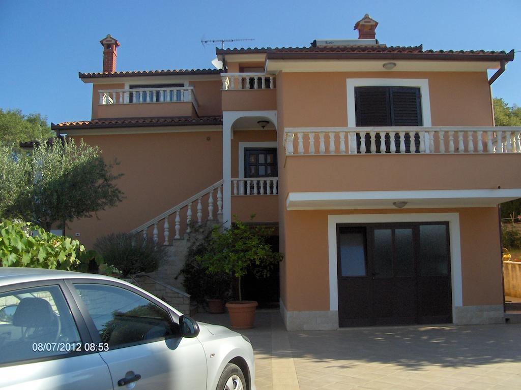 Apartman Andela Labinci Экстерьер фото